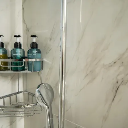 The Nest Of Urban Living By 8essentially Apartmán *